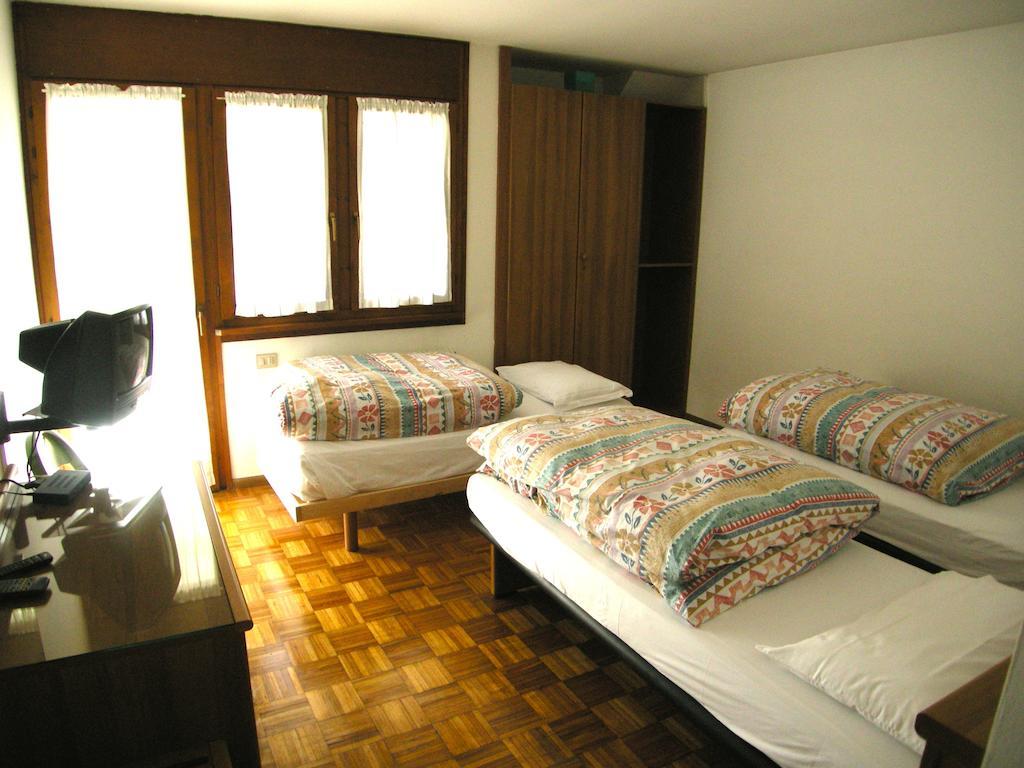 Hotel Europa Cembra Cembra Lisignago Δωμάτιο φωτογραφία